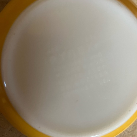 Pyrex Mixing Bowl - Picture 4 of 7